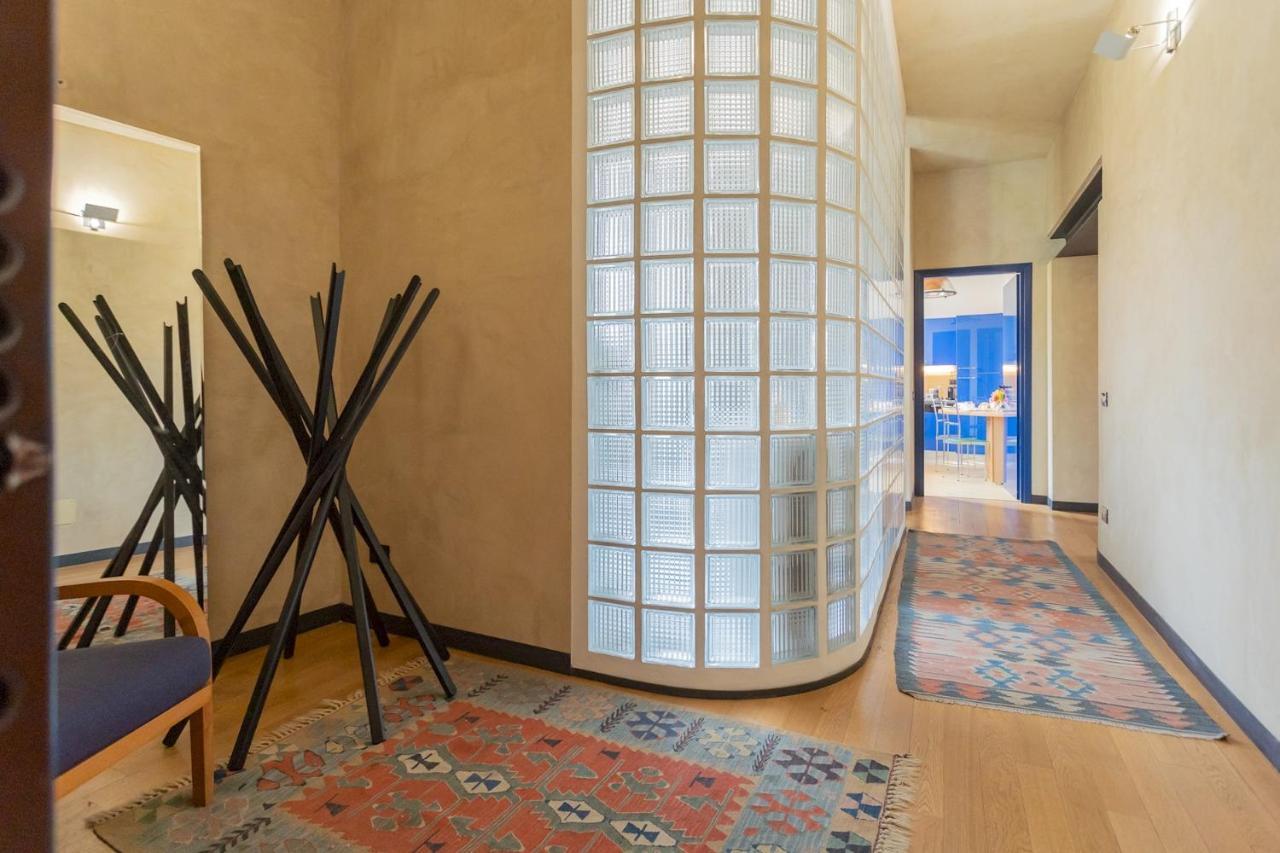 Night At The Museum - Free Parking By Rent All Como Bagian luar foto